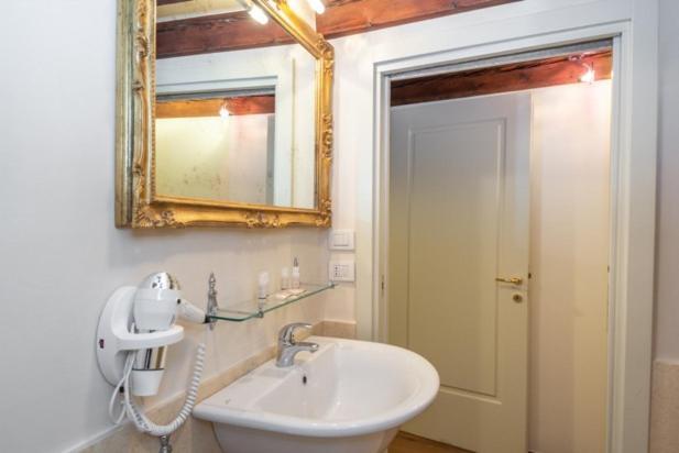 Luxury Apartment San Marco Experience Venice Exterior photo